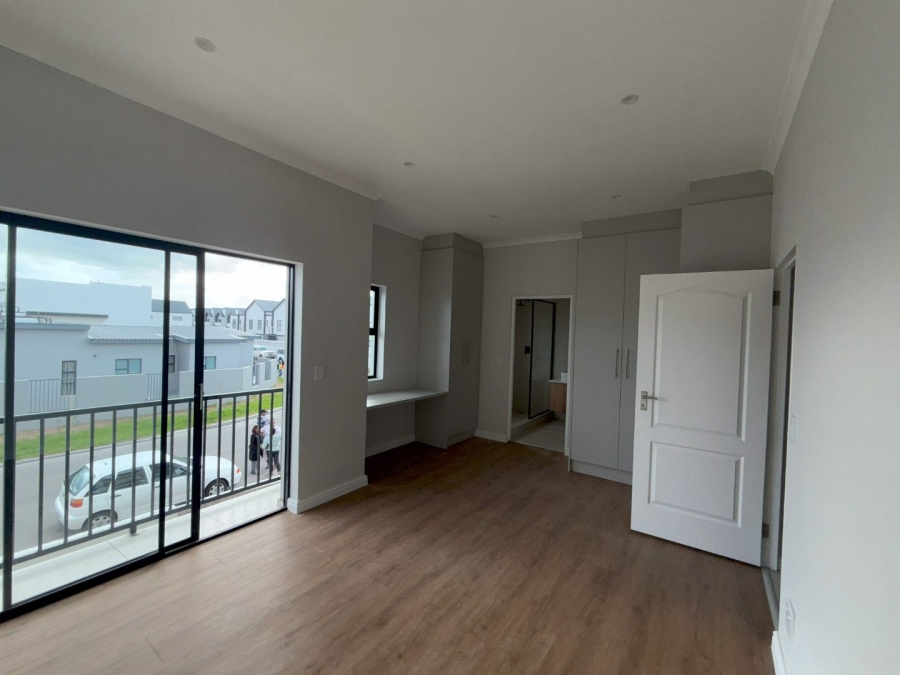 3 Bedroom Property for Sale in Sandown Western Cape
